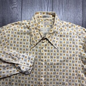 Vintage 70s Traval Body Silhouette Apples shirt Mens Shirt XL Brown Art